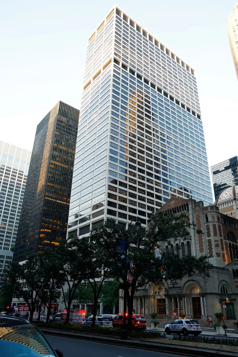 NFL Employee Seriously Injured in Manhattan Shooting Roger Goodell Responds