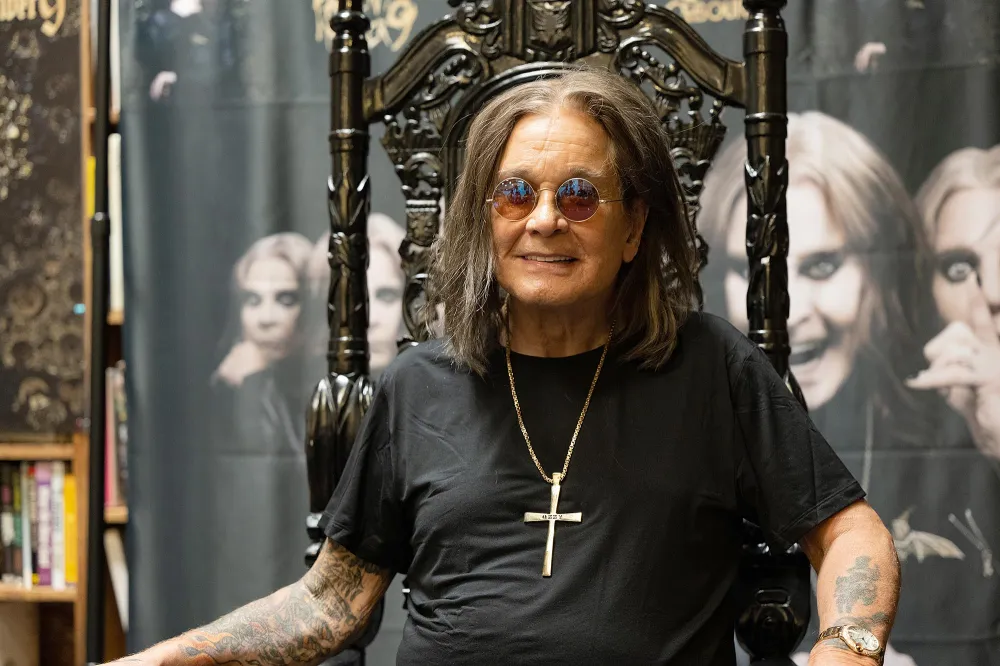 Ozzy Osbournes Sisters Share Final Texts With Late Rock Star