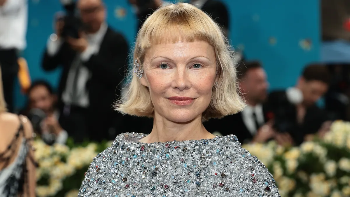 Pamela Anderson's Go-To Hair Mask Makes Thin Hair Look Fuller — Shoppers Say It's 'Magic'