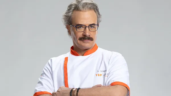 Actor Sergio Sendel en Top Chef VIP 4.