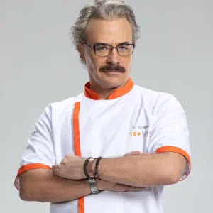 Actor Sergio Sendel en Top Chef VIP 4.