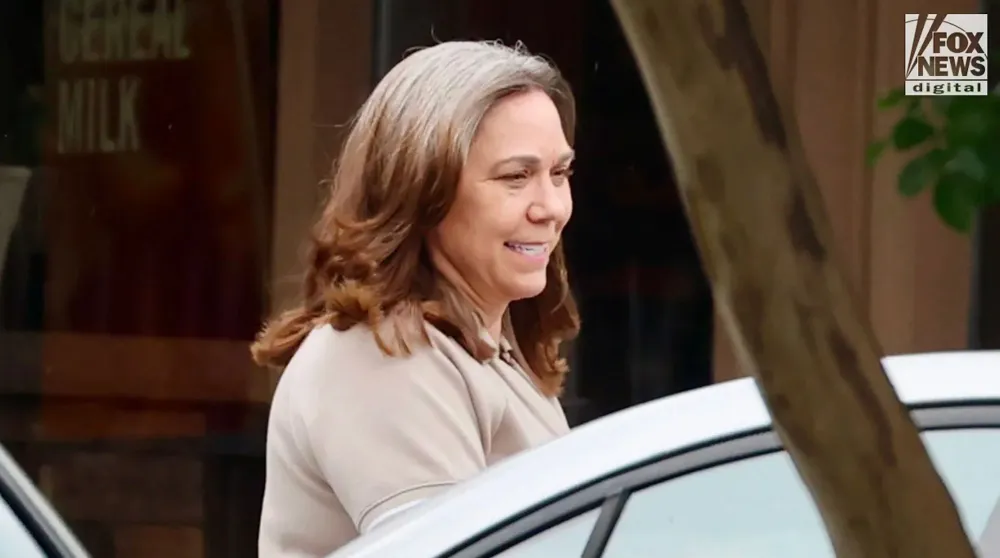 Todd Chrisley Considered Going Back to Prison After Seeing Julie Chrisley Hair 3