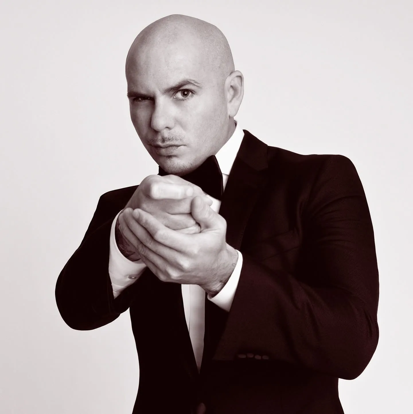 Pitbull celebra 10 años de sus disco más icónico: DALE