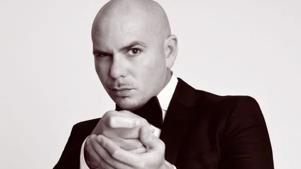 Pitbull celebra 10 años de sus disco más icónico: DALE