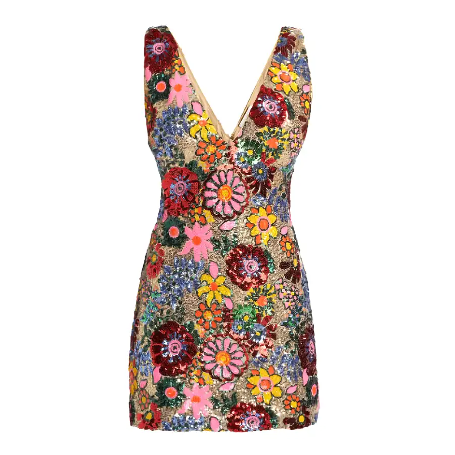 What s Hot Right Now From the Perfect Summer Jewelry to the Ultimate Poolside Canned Cocktails