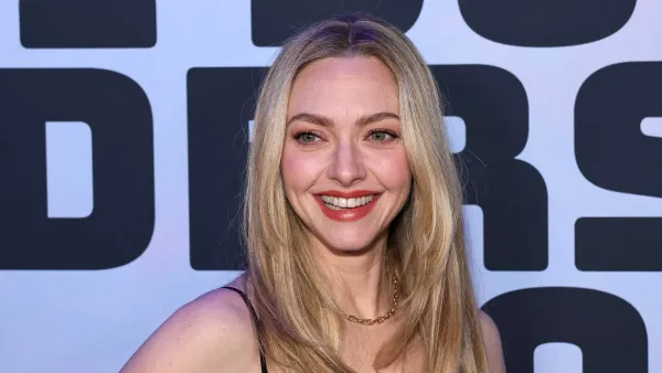 Amanda Seyfried Blush