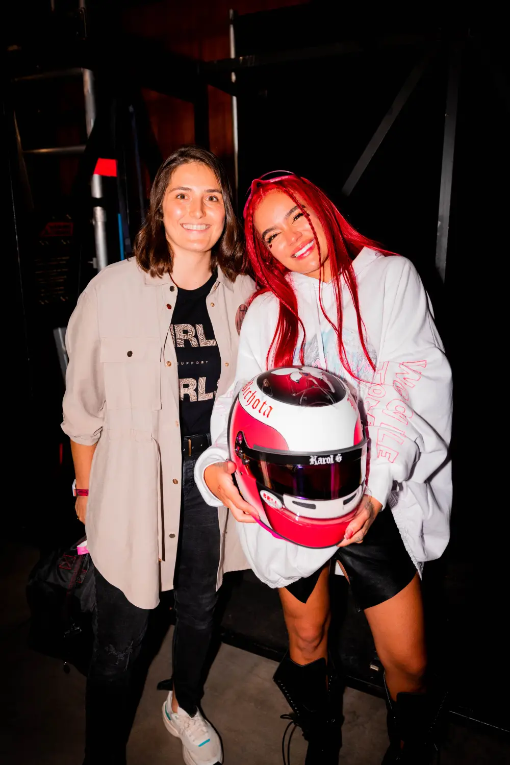 Tatiana Calder&oacute;n y Karol G.