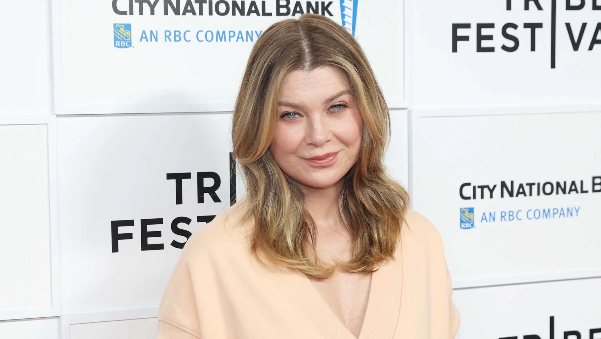 Ellen Pompeo Shampoo and Conditioner Set