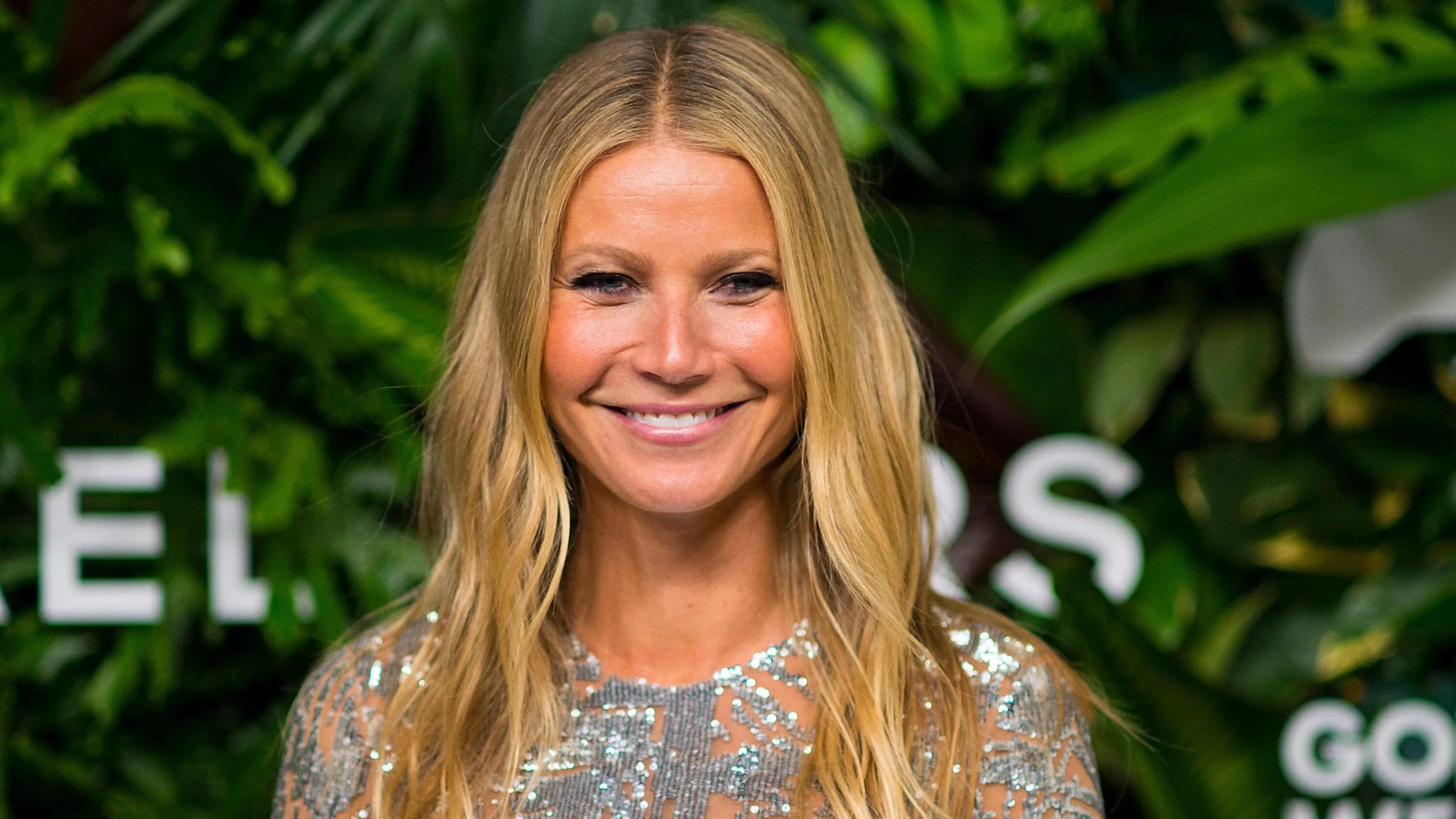 Gwyneth Paltrow Swears By This Infrared Sauna Blanket — And It’s $142 Off at Nordstrom