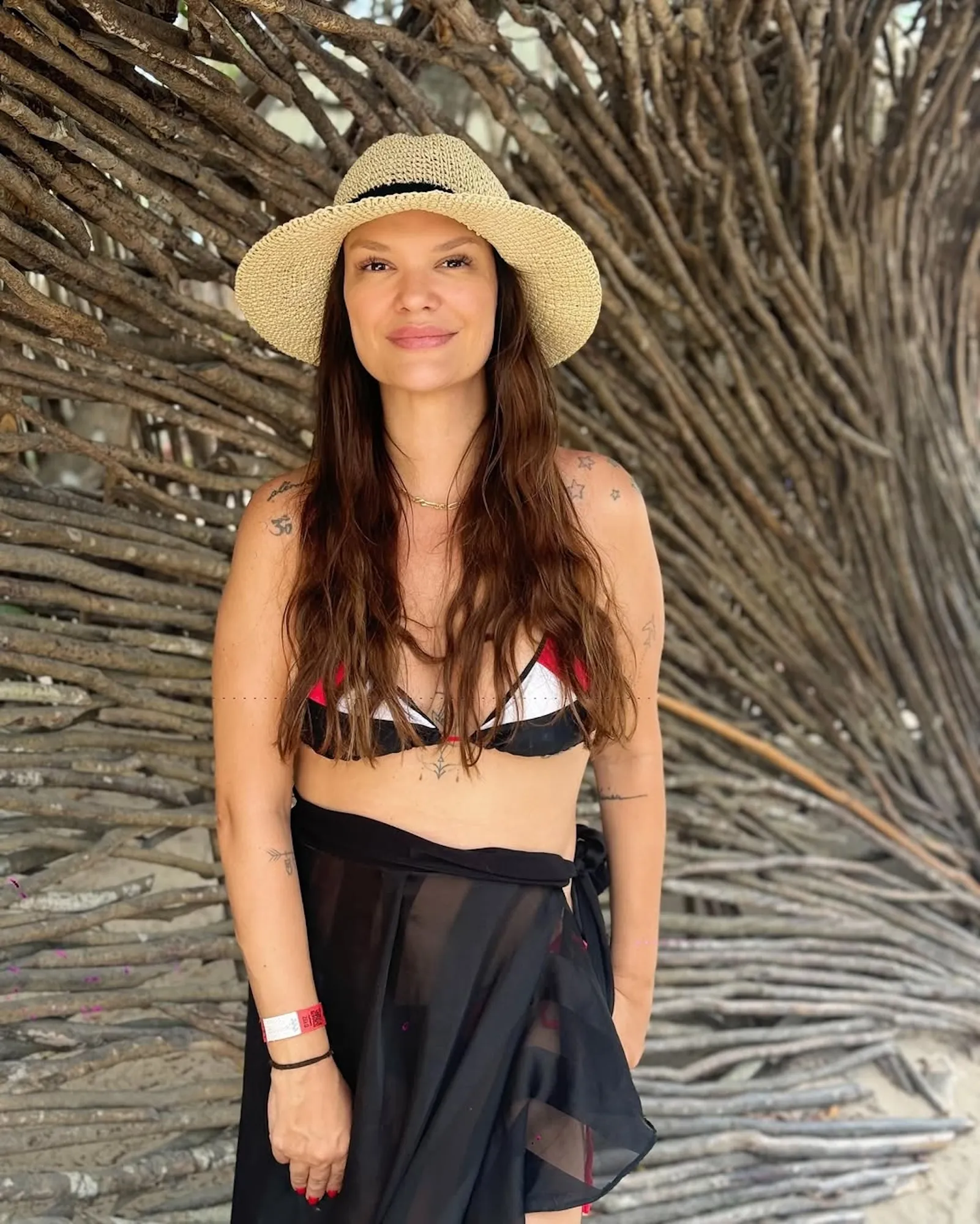 Influencer Dies at Age 40 While Undergoing Cosmetic Surgery