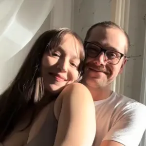 Influencer Hannah Carnat-Gronnerud's Fiance Dies in ‘Work Accident’ Weeks Before Wedding