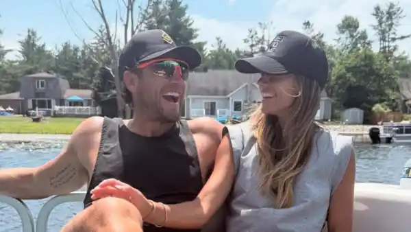 Jana Kramer Defends Husband Allan Russell Masturbating Comments
