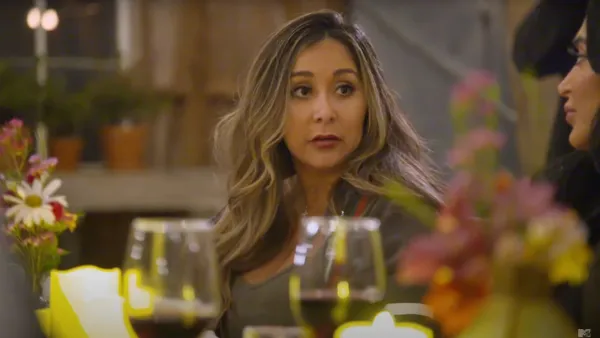 Jersey Shore Sneak Peek Nicole Snooki Polizzi Reflects on Emotional Chat With Her Birth Mom