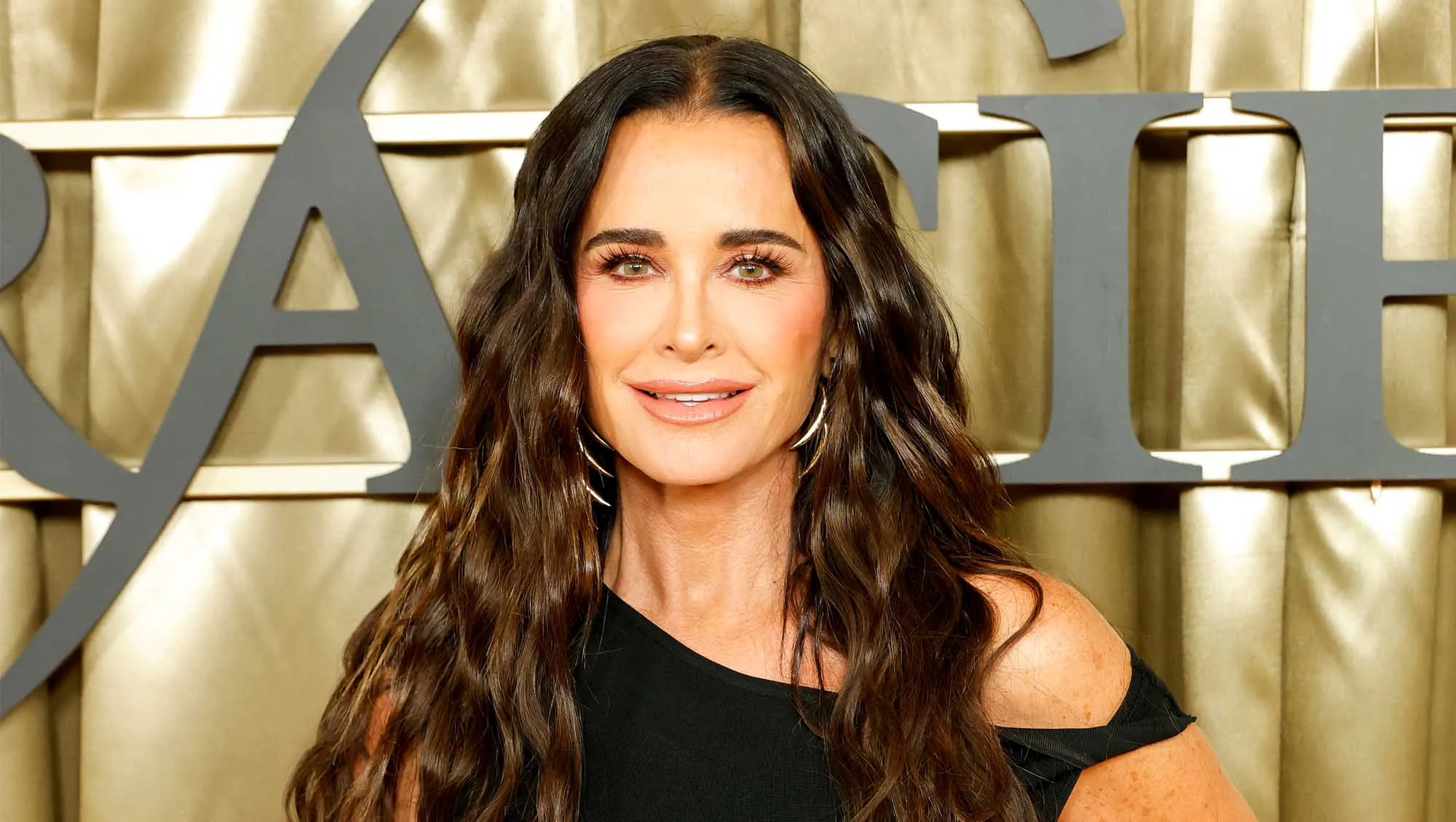 Kyle Richards Face Mask