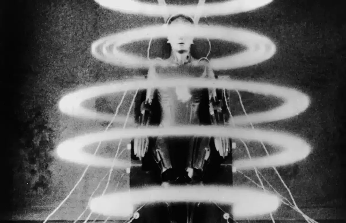 A robot in Metropolis