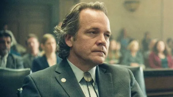 Peter Sarsgaard in Presume Innocent