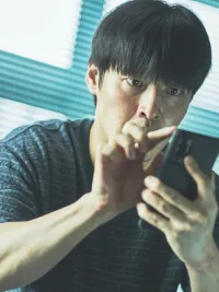 Kang Ha-neul in Wall to Wall