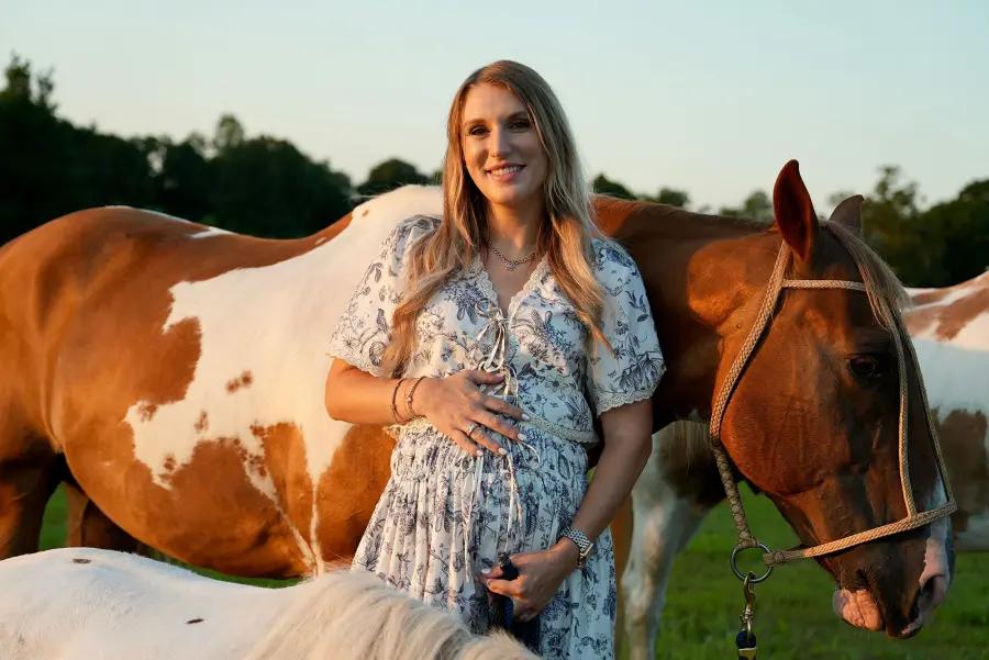 01 Southern Charm Alum Eliza Limehouse Pregnant Expecting Baby Number 2 With Husband Struthers McBride