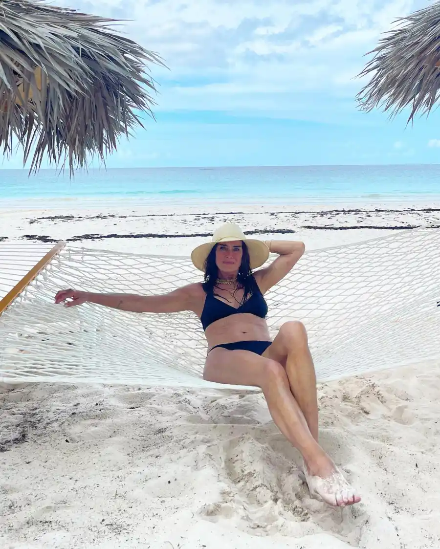 90s Icons Flaunting Their Swimsuit Bodies