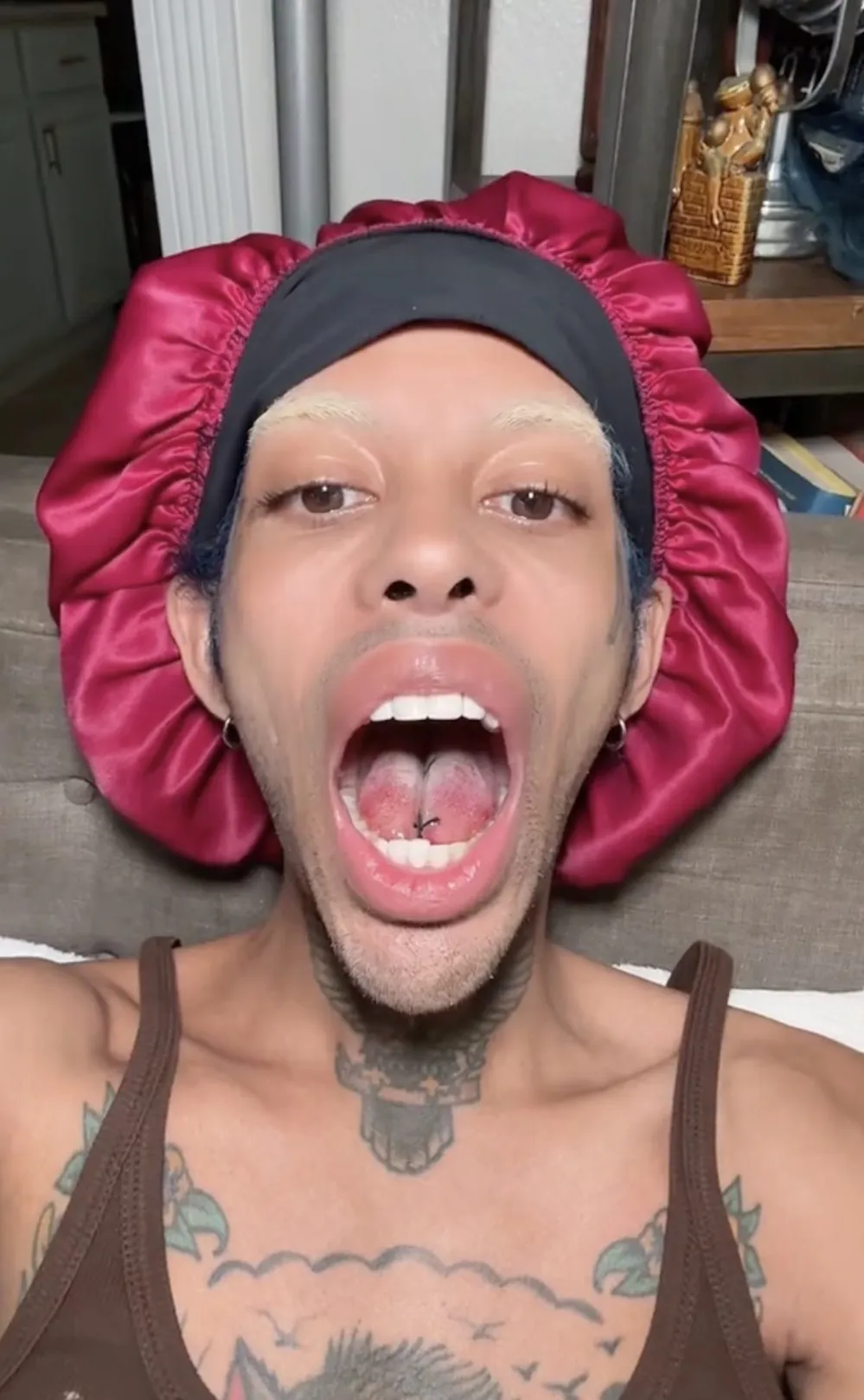 2-TikTok Star Alluringskull Shares Before and After Videos of Tongue-Splitting Cosmetic Procedure-2