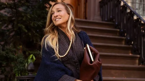 AJLT Recap Will Carrie End Up in Her Old Apartment 2