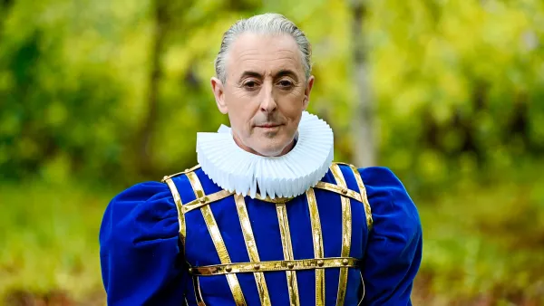 Alan Cumming The Traitors NUP_204734_ 11735