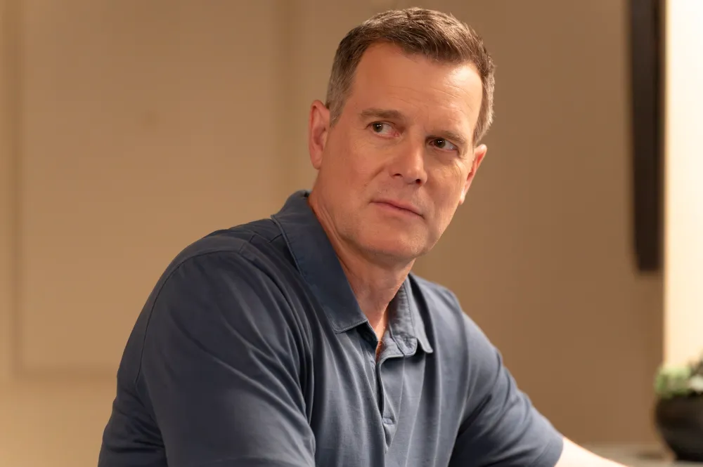 Angela Bassett Doesn t Think 9 11 s Athena Will Grieve Bobby s Loss All Season