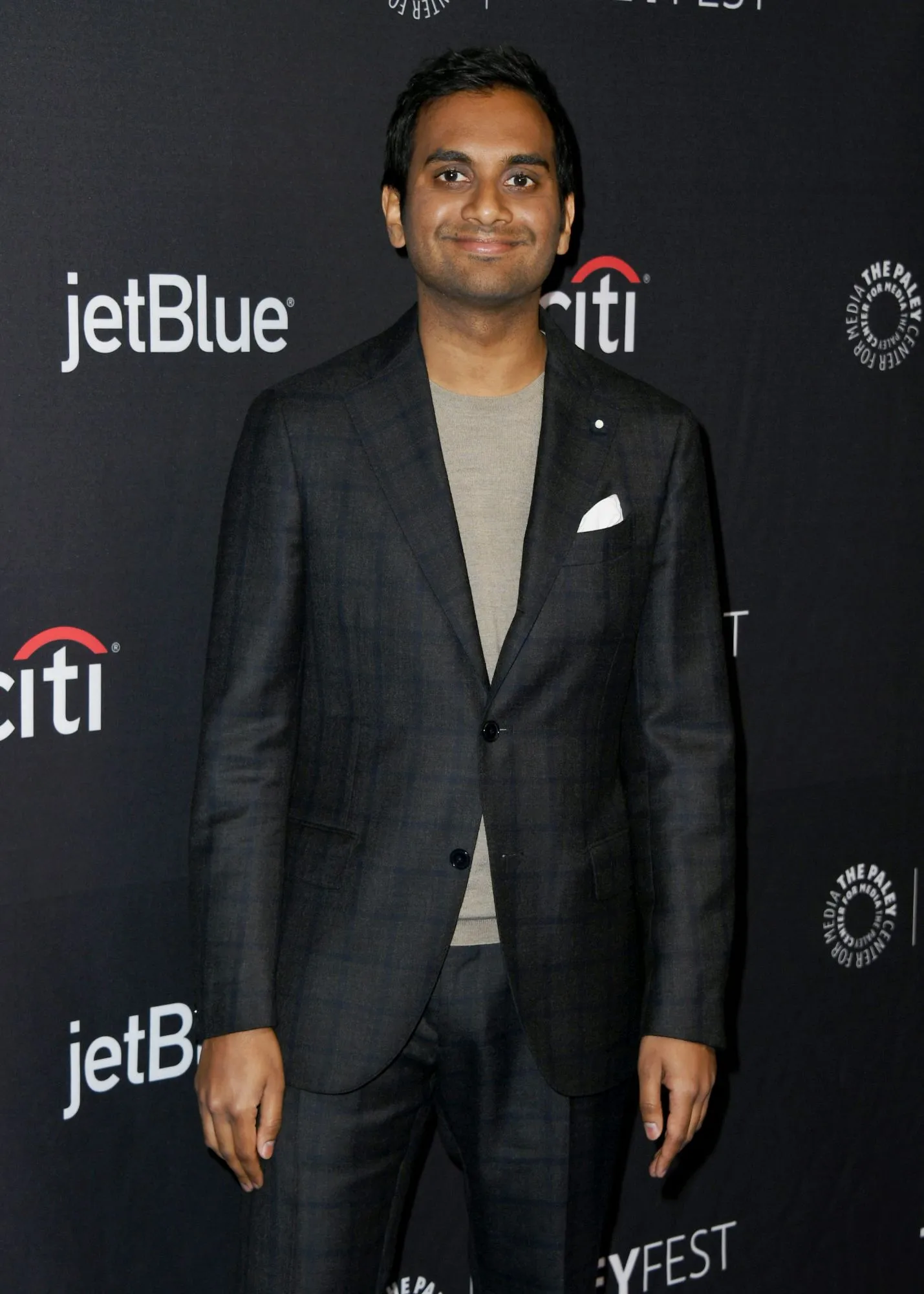 Aziz Ansari Bio Pic
