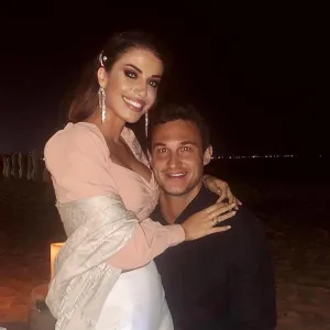 Danilo Gallinari s Pregnant Wife Joined Bad Bunny Onstage During Recovery From Shark Attack image 1085487