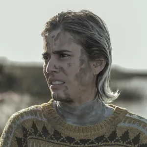 Carolina Ramírez como Yael en la serie argentina En el Barro