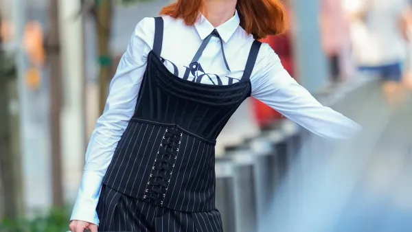 Emily Blunt Ditches Signature Red Hair and Enters Platinum Blonde Era in Devil Wears Prada 2 GettyImages 2226962030