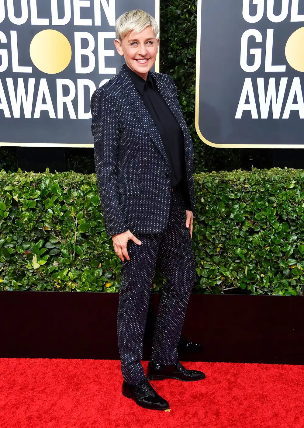 Feature Ellen DeGeneres Cover Story 2534 Luxury Handbag Shopping Cover