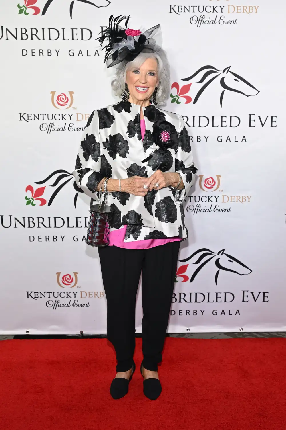 GettyImages-2151339040 paula deen announced abrupt closure of two restaurants