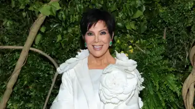 Fans Call Out Kris Jenner For Having 6 Toes in Alleged Photoshop Fail: ‘Am I Trippin?’