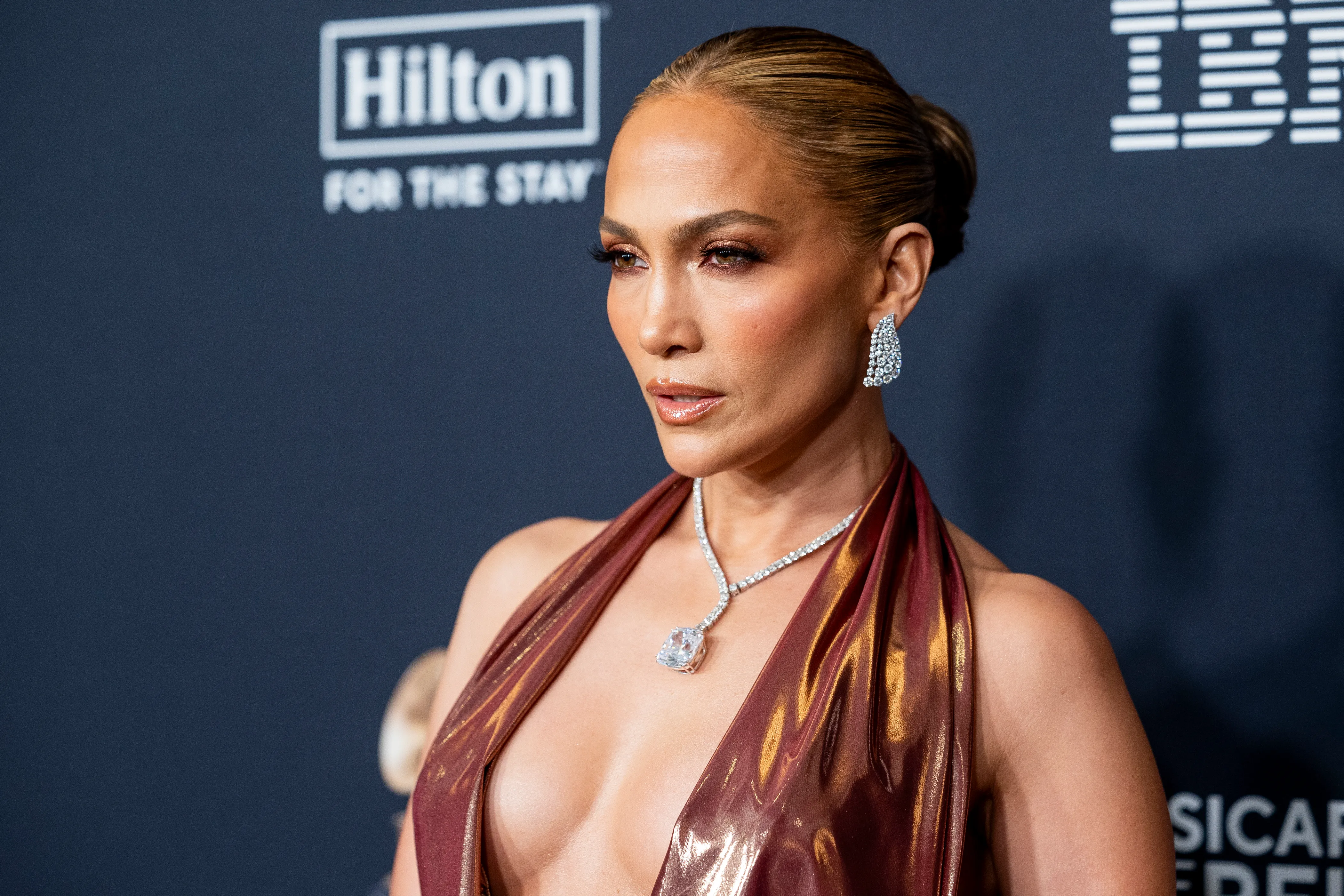 Jennifer Lopez’s Favorite Flip-Flops Go With Everything — And They’re 30% Off