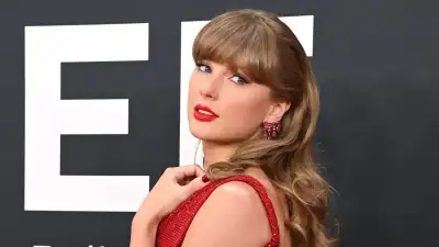 Taylor Swift Kicks Off Her 2025 Game Day Outfits With a $1500 Pleated Denim Skirt