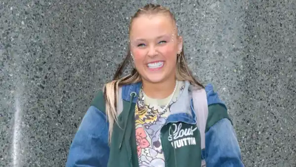 GettyImages-2215085036-Jojo-Siwa-Raspy