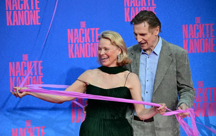 GettyImages-2225999808 Liam Neeson and Pamela Anderson's Cutest Photos Together