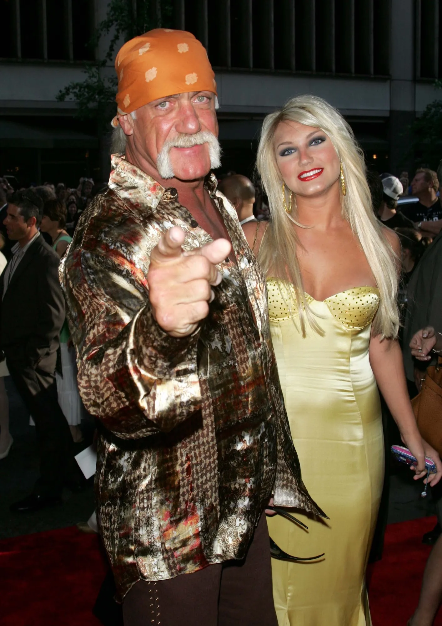 Brooke Hogan Shares Letter to Dad Hulk