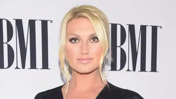 Brooke Hogan Finally Saw Late Dad Hulk Hogan’s Body 5 Weeks After Death
