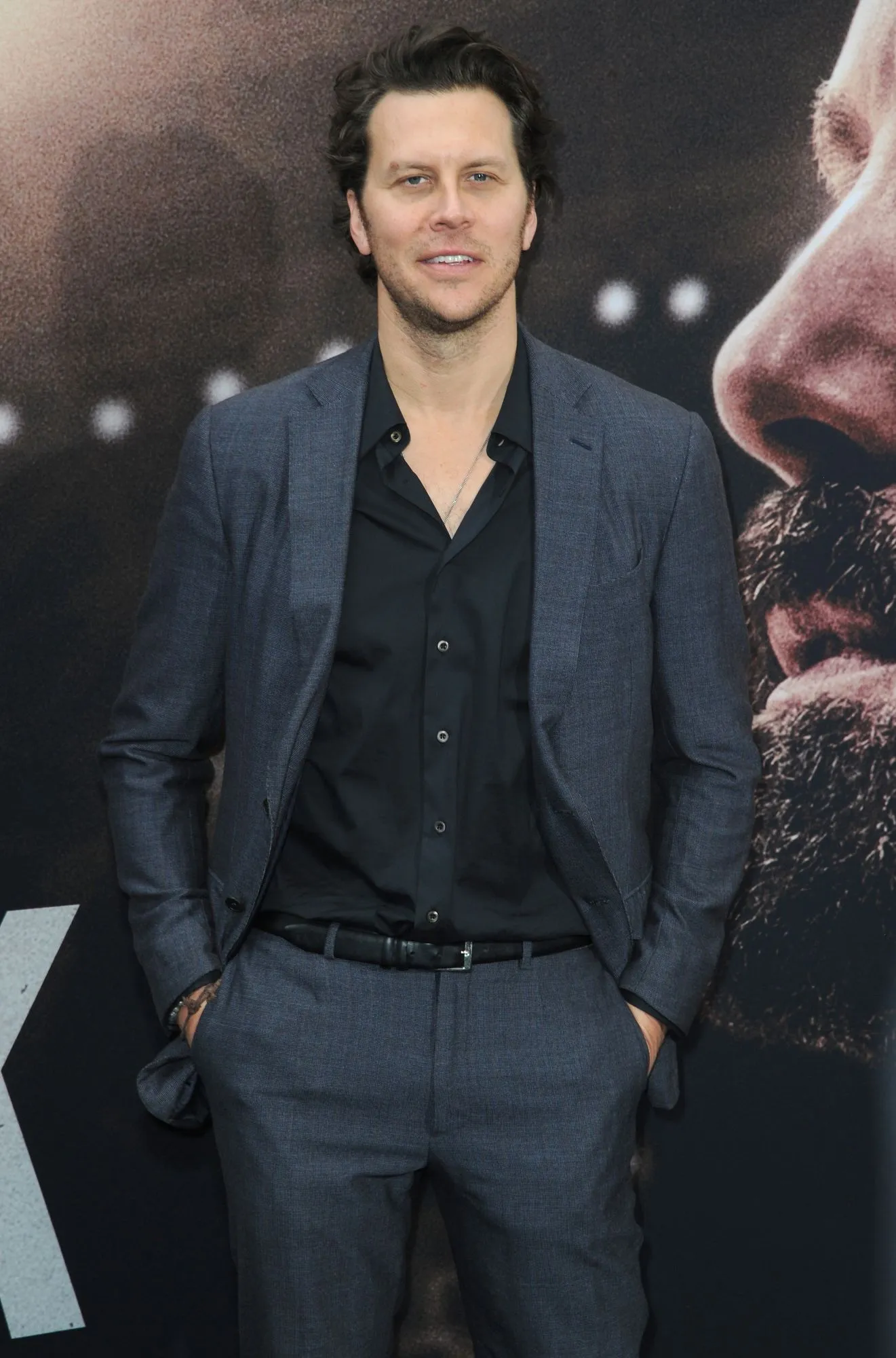 Hayes MacArthur Bio Pic