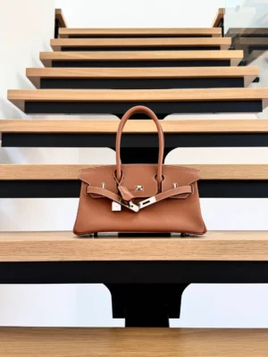 hermès shoulder birkin light