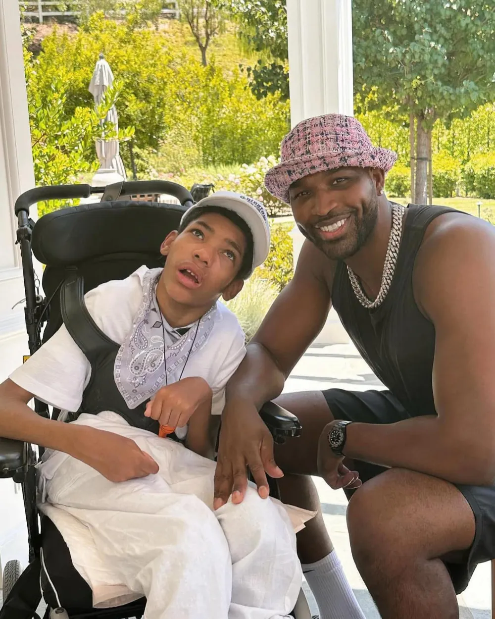 Inside Khloe Kardashian s Relationship With Ex Tristan Thompson s Brother Amari 006