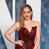 Jemima Kirke Bio Pic