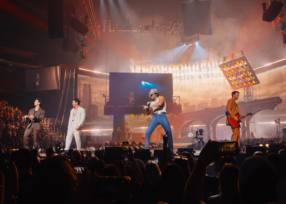 Joe Jonas, Nick Jonas, Russell Dickerson, Kevin Jonas