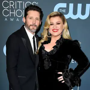 Kelly Clarkson Broke Down on Stage Days Before Brandon Blackstock Death