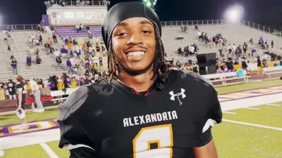 LSU Football Player Surrenders After Allegedly Harboring 2 Murder Suspects in Dorm Room hq720