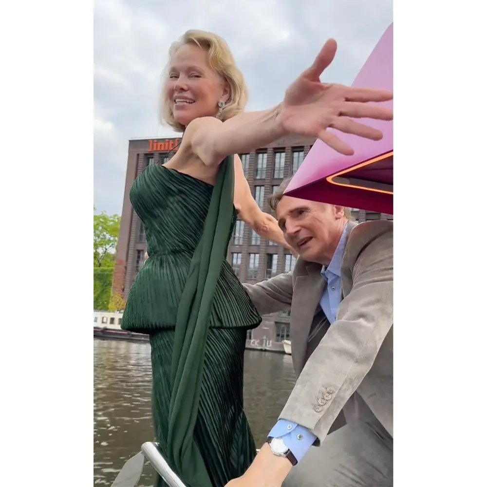 Liam Neeson and Pamela Anderson Adorably Recreate Titanic Scene