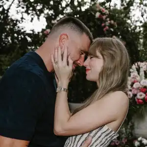 MEGA1354750_001 Taylor Swift Travis Kelce 2025 Proposal