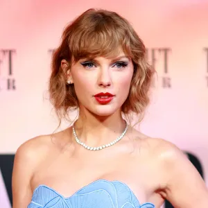 LOS ANGELES, CALIFORNIA - OCTOBER 11: (EDITORIAL USE ONLY. NO STANDALONE PUBLICATION USE (NO SPECIAL INTEREST OR SINGLE ARTIST PUBLICATION USE; NO BOOK USE)) Taylor Swift attends "Taylor Swift: The Eras Tour" Concert Movie World Premiere at AMC The Grove 14 on October 11, 2023 in Los Angeles, California. (Photo by Matt Winkelmeyer/Getty Images)